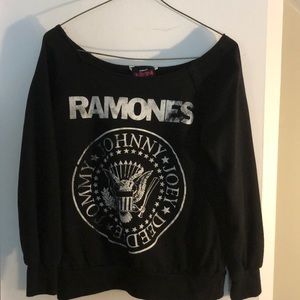 Wide neck Ramones sweat shirt